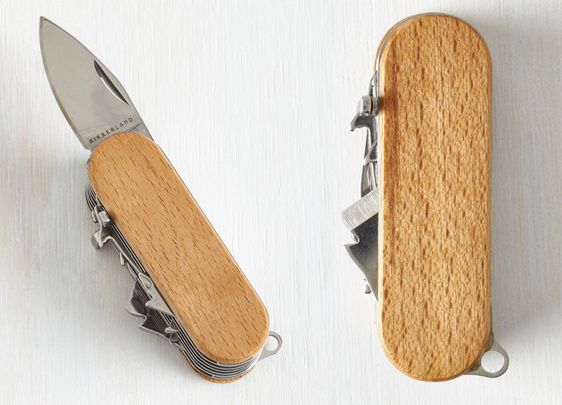 Illustration for article titled This Folding Multitool Has a Zoo Full of Adorable Animals Hidden Inside